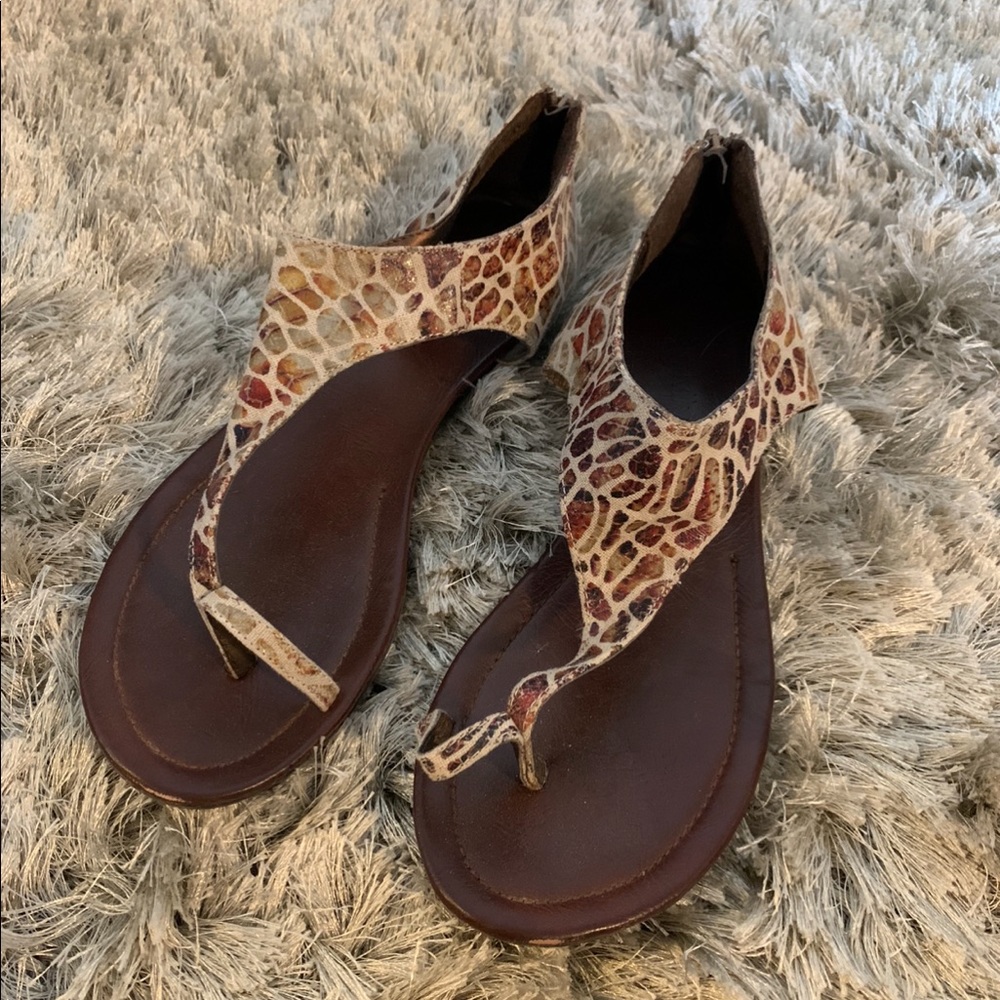 Giraffe Print Sandals